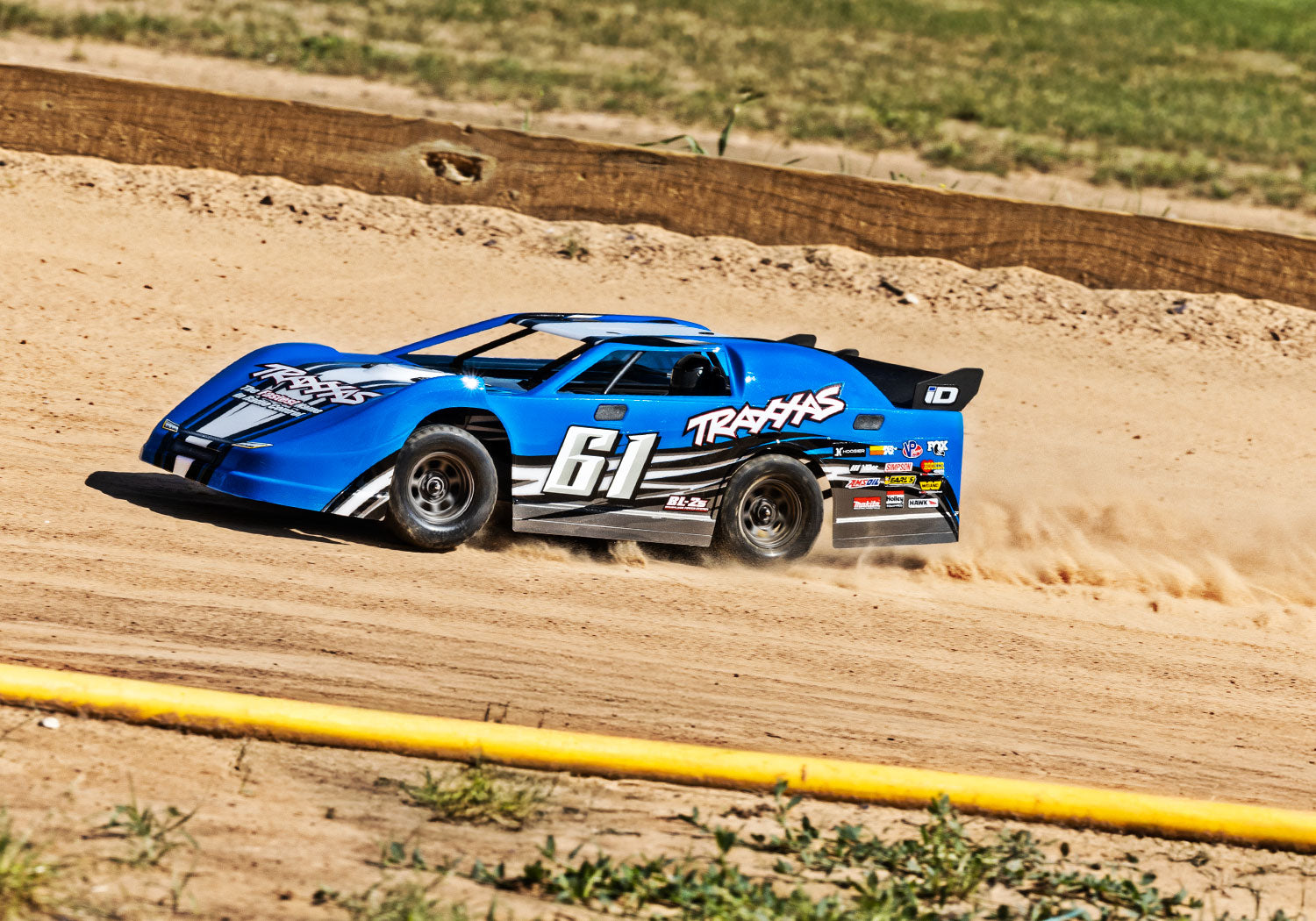 トラクサス スラッシュ レイトモデル BL-2 104364-74各色