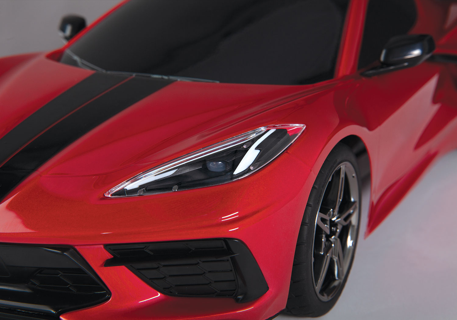 トラクサス 1/10  シボレー CORVTTE レッド RTR 塗装済み完成品 コルベット 93054-4