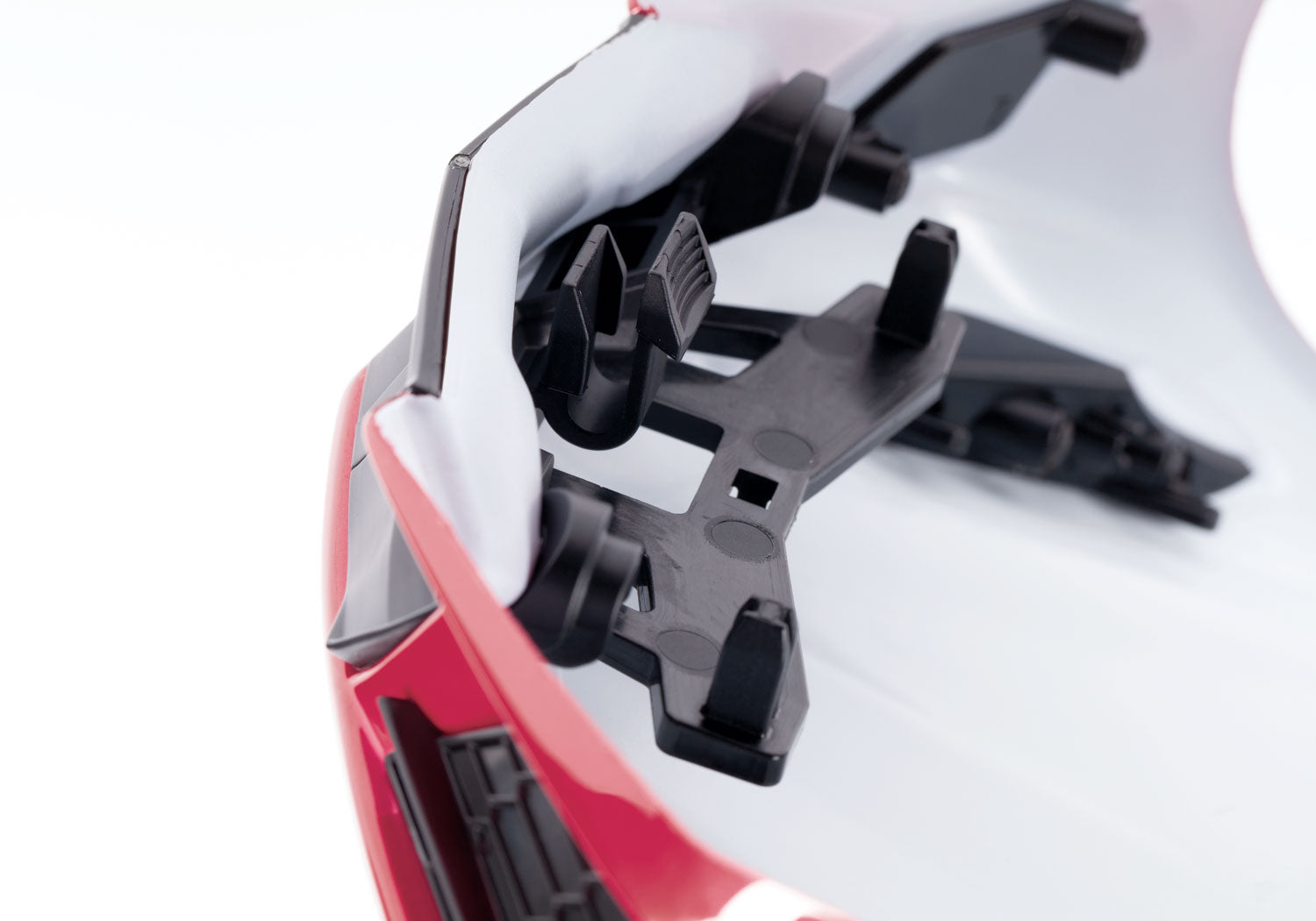 トラクサス 1/10 シボレー CORVTTE レッド RTR 塗装済み完成品 コルベット 93054-4