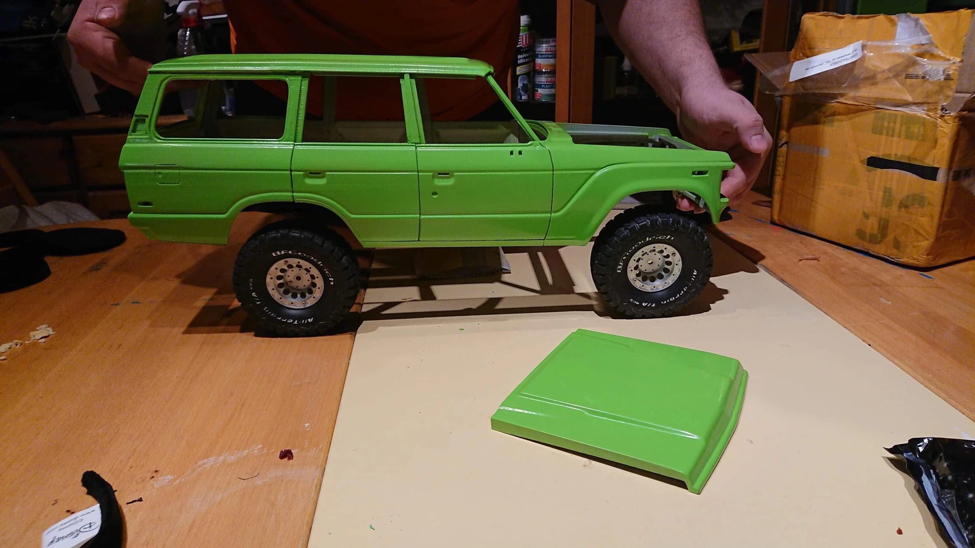 1/10 ランドクルーザー60 FJ60 ボディ組み立てキット