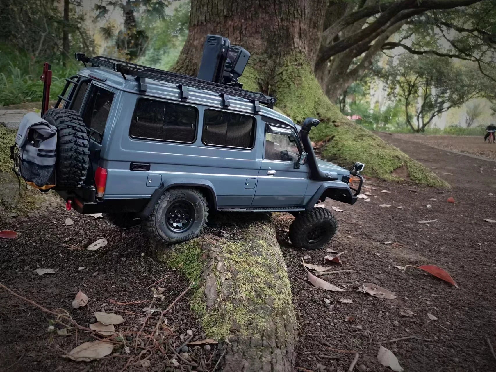 1/10 ランドクルーザー70 Lc75 トルゥープキャリア ボディ組み立てキット