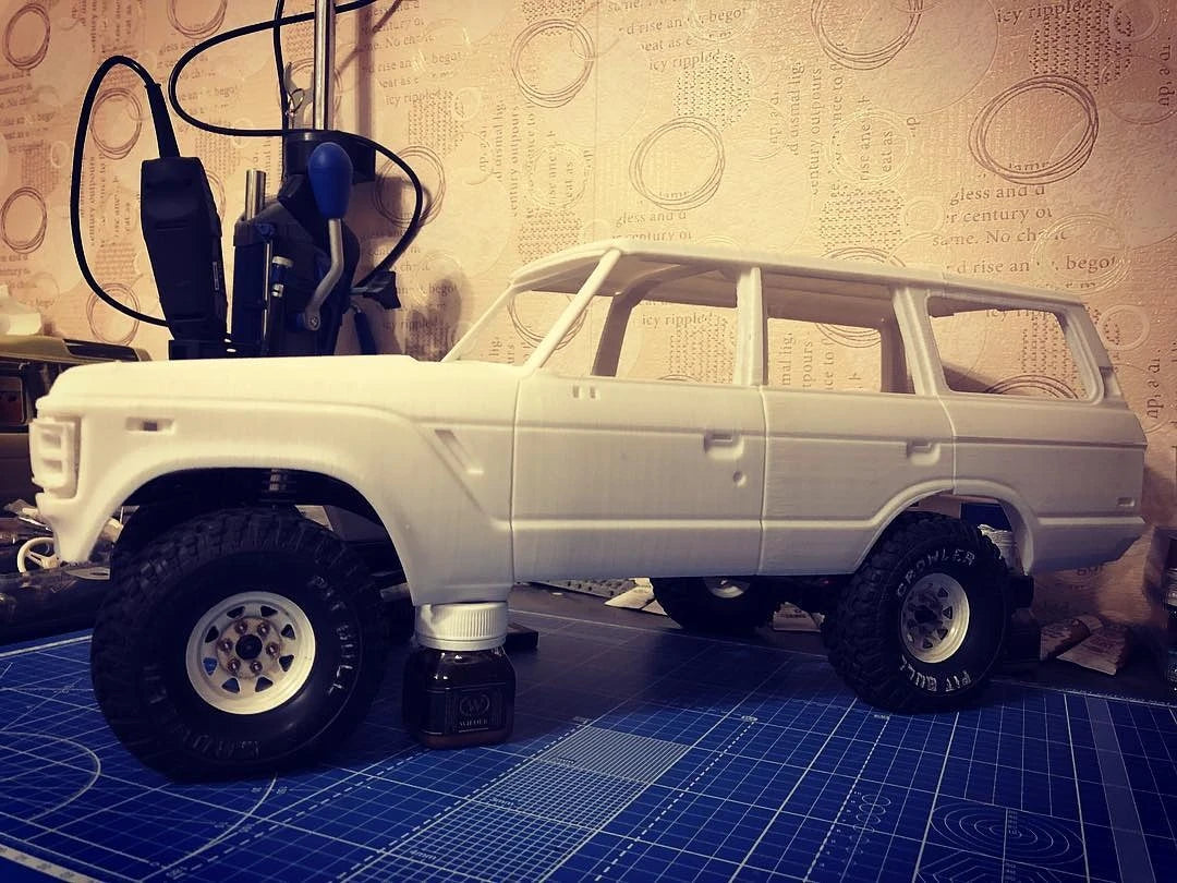 1/10 ランドクルーザー60 FJ60 ボディ組み立てキット