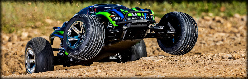 トラクサス 1/10 ラストラー BL-2sブラシレス グリーン 37354-4