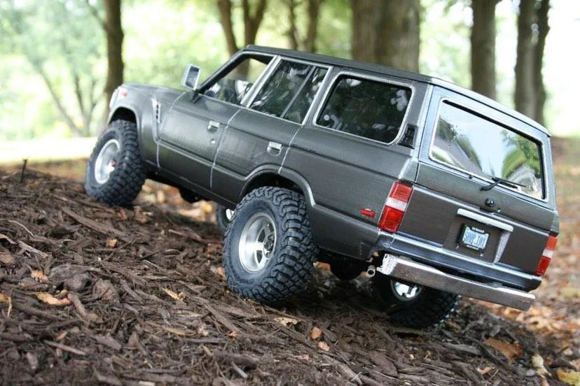 1/10 ランドクルーザー60 FJ60 丸目 ボディ組み立てキット+ 専用ボディ MUSC01 組み立てシャーシキット セット