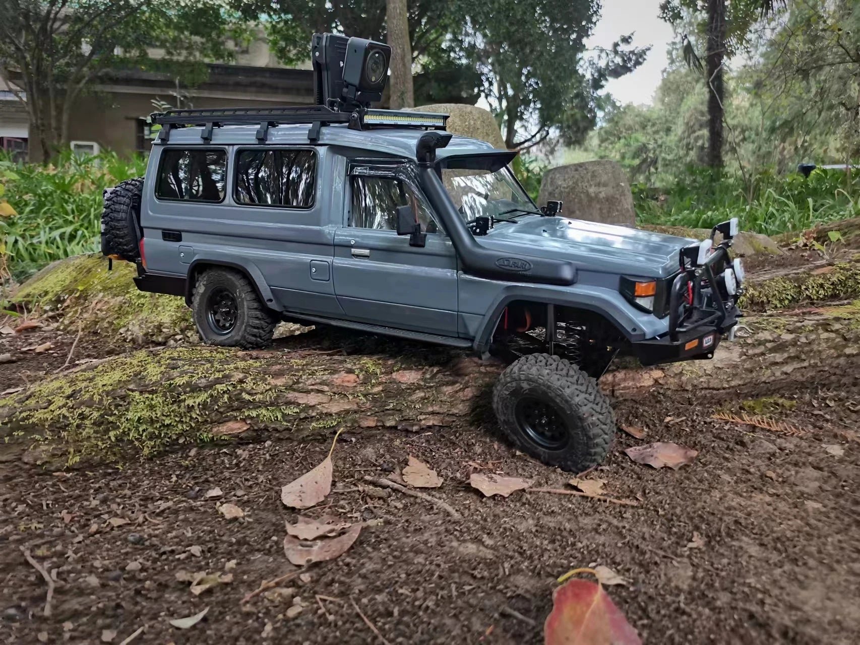 1/10 ランドクルーザー70 Lc75 トルゥープキャリア ボディ組み立てキット