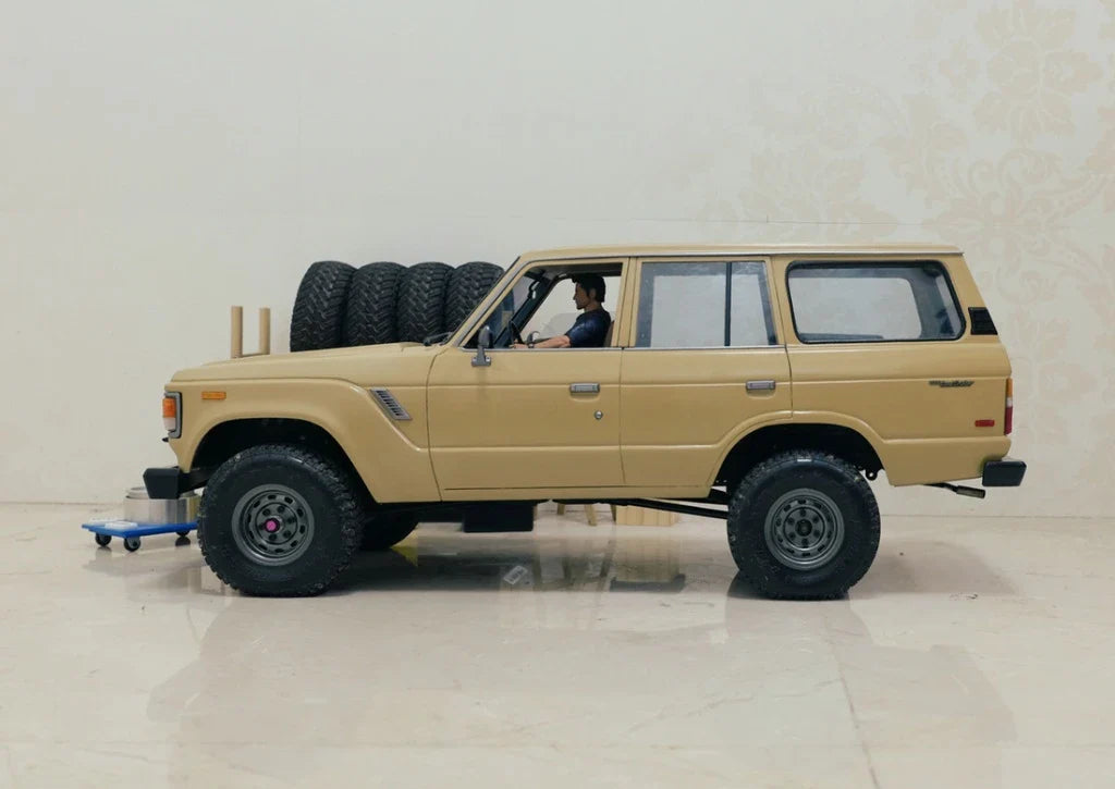 1/10 ランドクルーザー60 FJ60 丸目 ボディ組み立てキット+ 専用ボディ MUSC01 組み立てシャーシキット セット