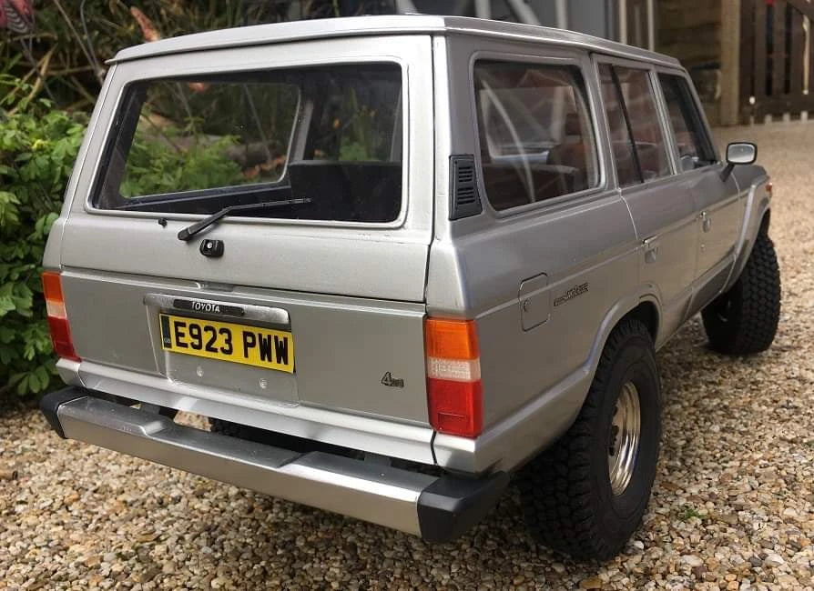 1/10 ランドクルーザー60 FJ60 ボディ組み立てキット