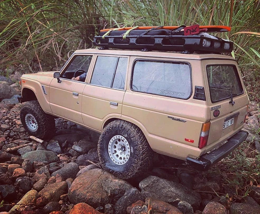 1/10 ランドクルーザー60 FJ60 ボディ組み立てキット