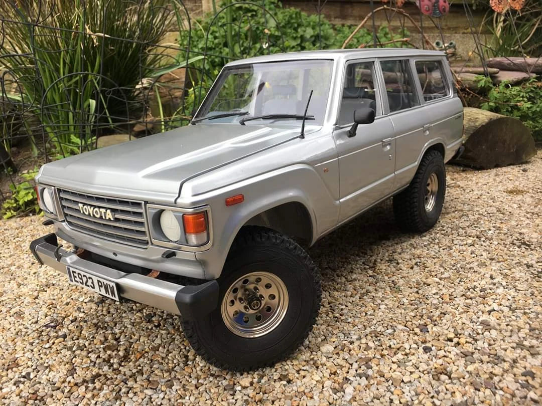 1/10 ランドクルーザー60 FJ60 ボディ組み立てキット