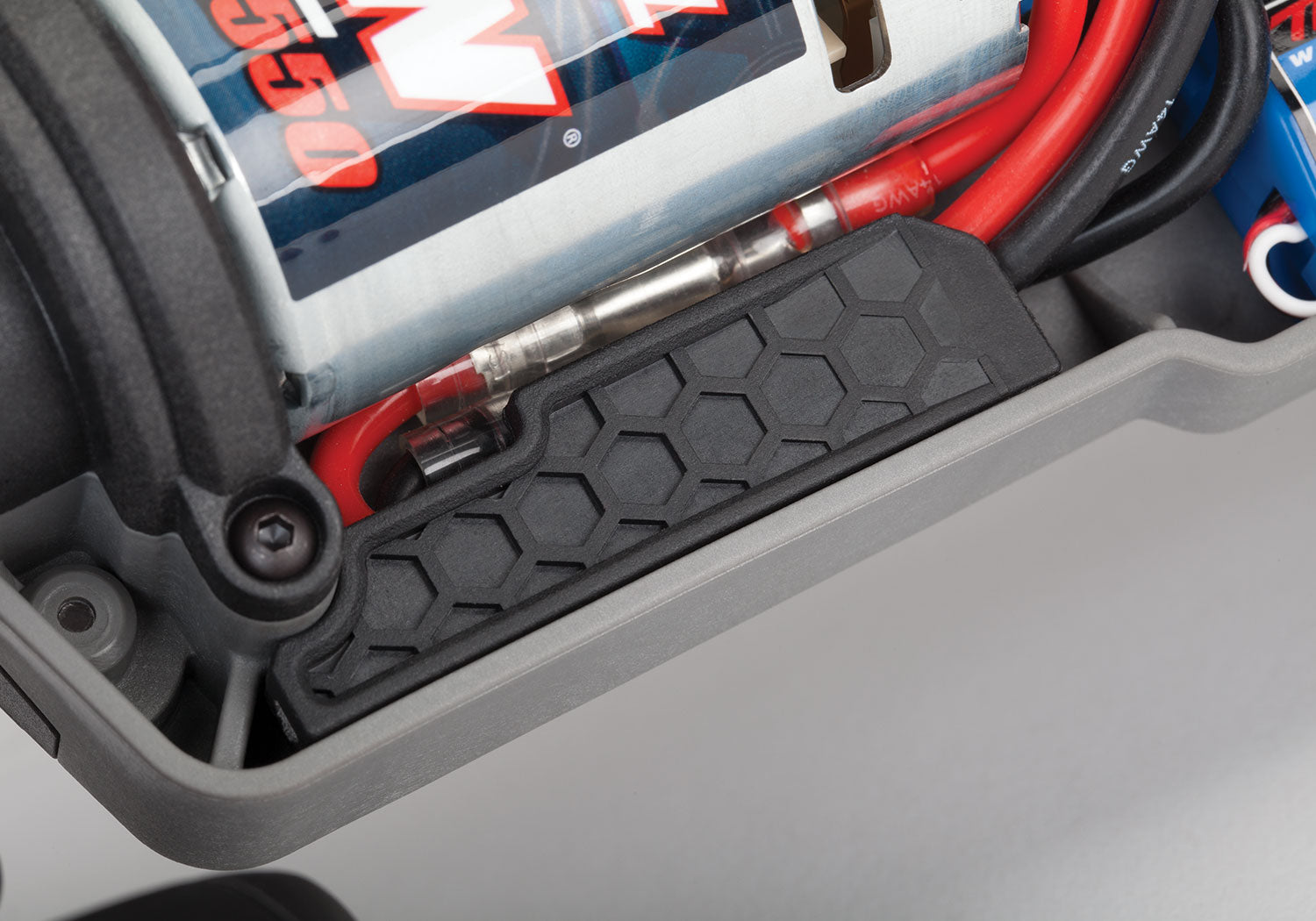 トラクサス 4-Tec 2.0 VXL AWDシャーシ 83076-4