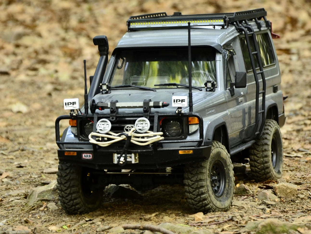 1/10 ランドクルーザー70 Lc75 トルゥープキャリア ボディ組み立てキット