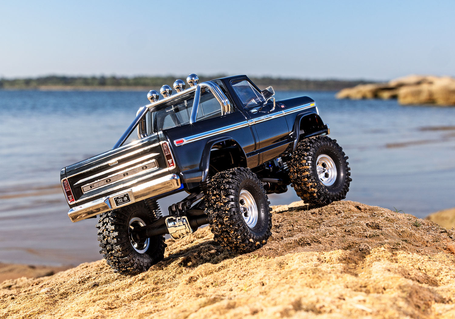 トラクサス 1/18 TRX4M フォード F150 ハイトレイル 97044-1