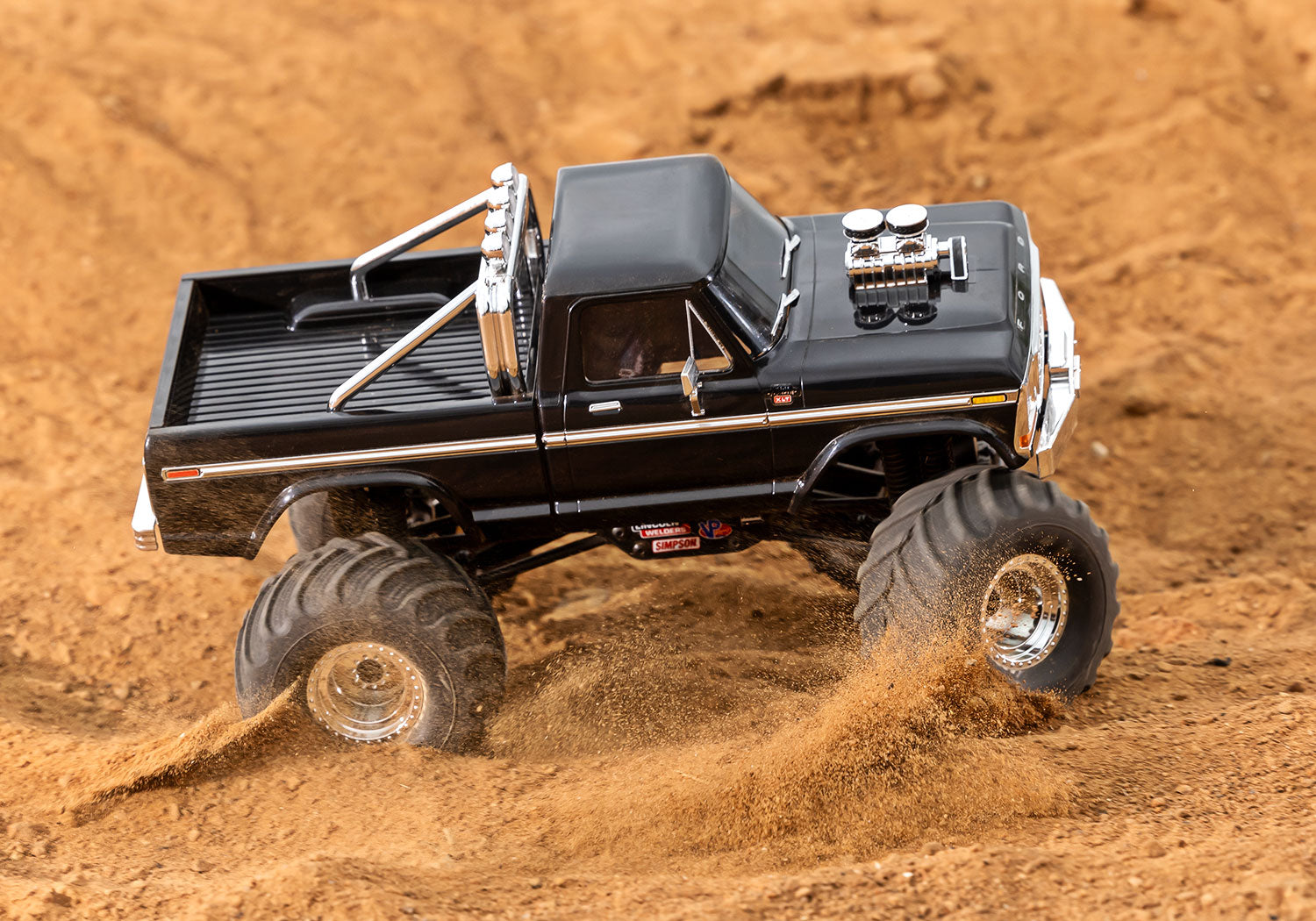 トラクサス 1/18 TRX4MT フォード F150 モンスタートラック ブラック 98044-1 - RCTRAIL