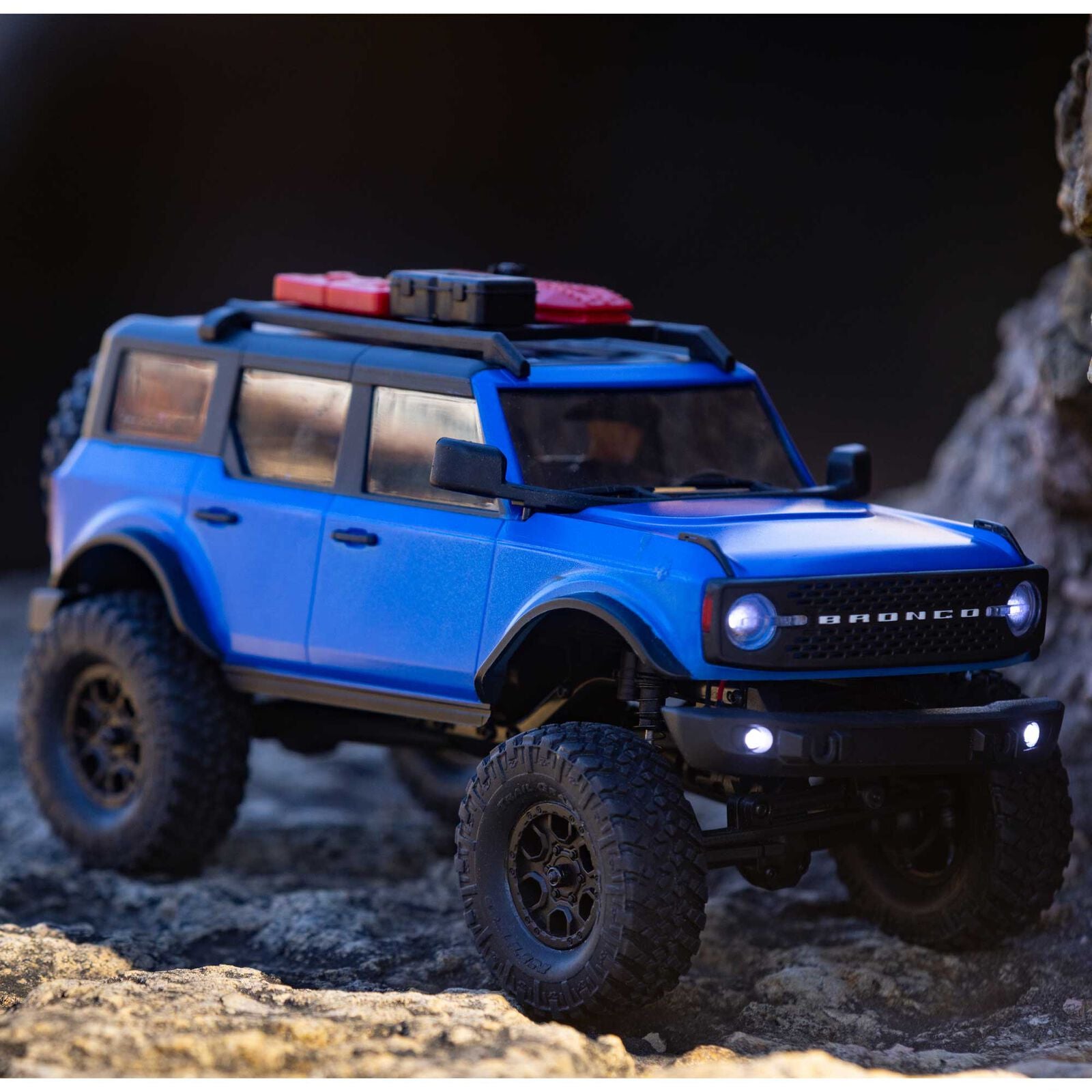 アキシャル 1/24 SCX24 2021 フォード ブロンコ 4WD トラック RTR