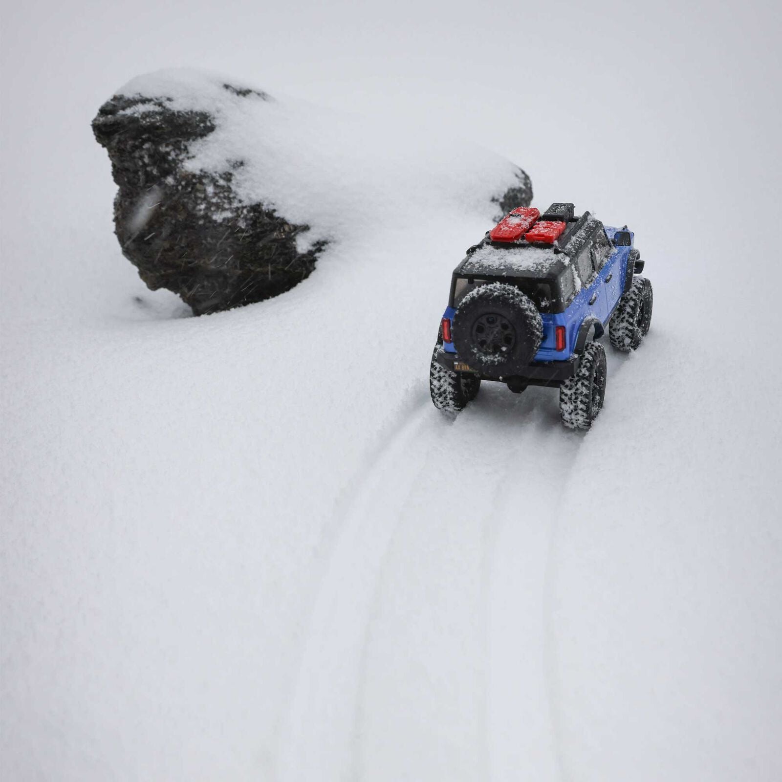 アキシャル 1/24 SCX24 2021 フォード ブロンコ 4WD トラック RTR