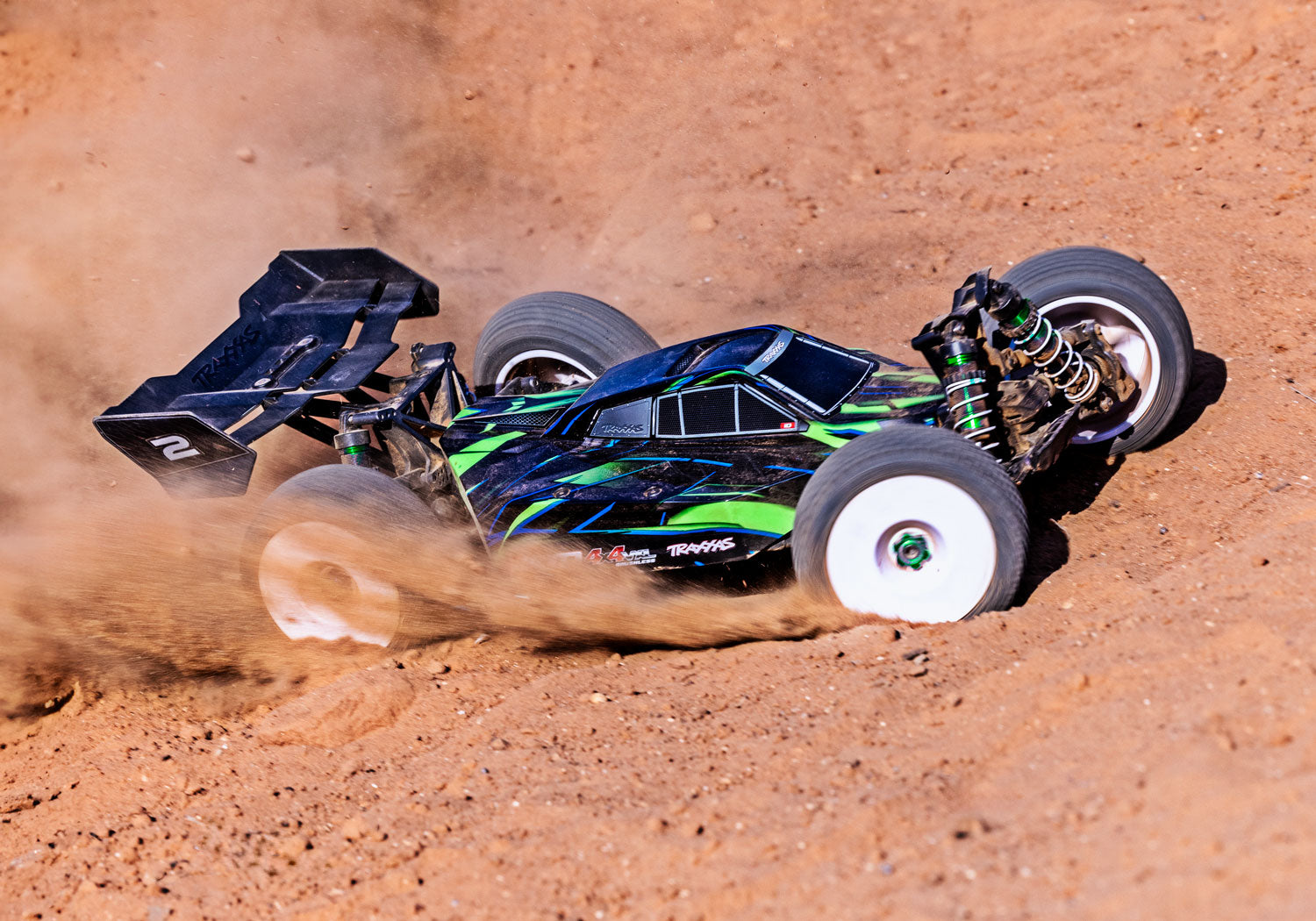 トラクサス 1/8 JATO  4X4 VXL  4sブラシレスモーター オフロード バギー 90386-4