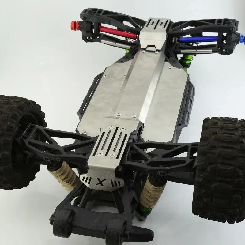 トラクサス Maxx用 アンダーシャーシプロテクター Wide Maxx V2