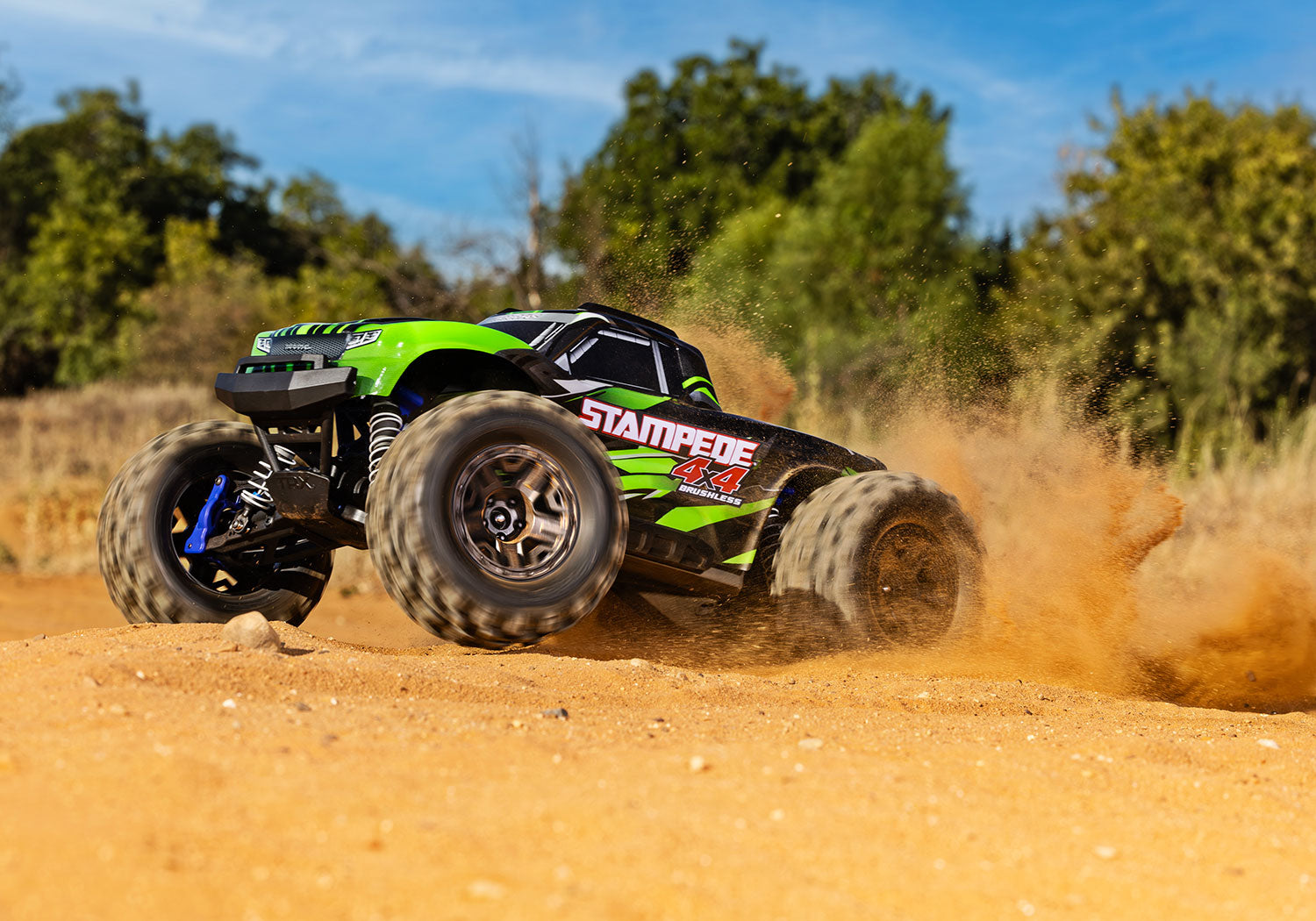 トラクサス 1/10  STAMPEDE RTR 塗装済み完成品  ブラシレスモーター モンスタートラック スタンピード Stampede 4X4  67154-4