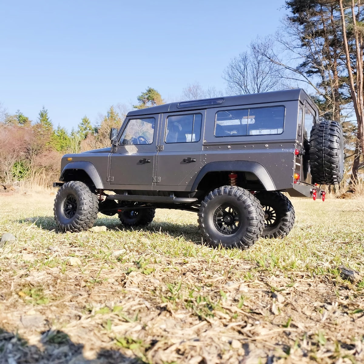 Double E 1/8スケール ランドローバー ディフェンダー D110 グレー E101-003 POA4406441