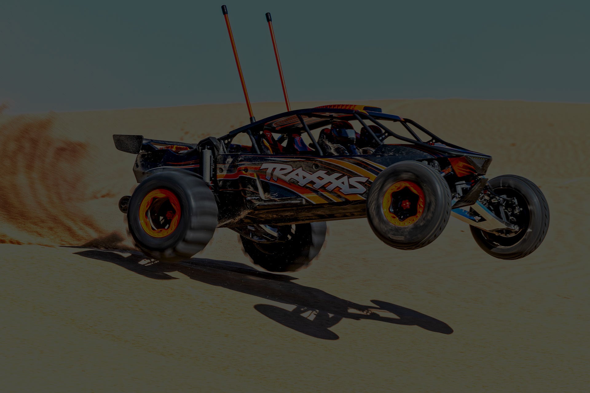 トラクサス 1/5 サンドカー プロスケール 8sブラシレスモーター 109076-4