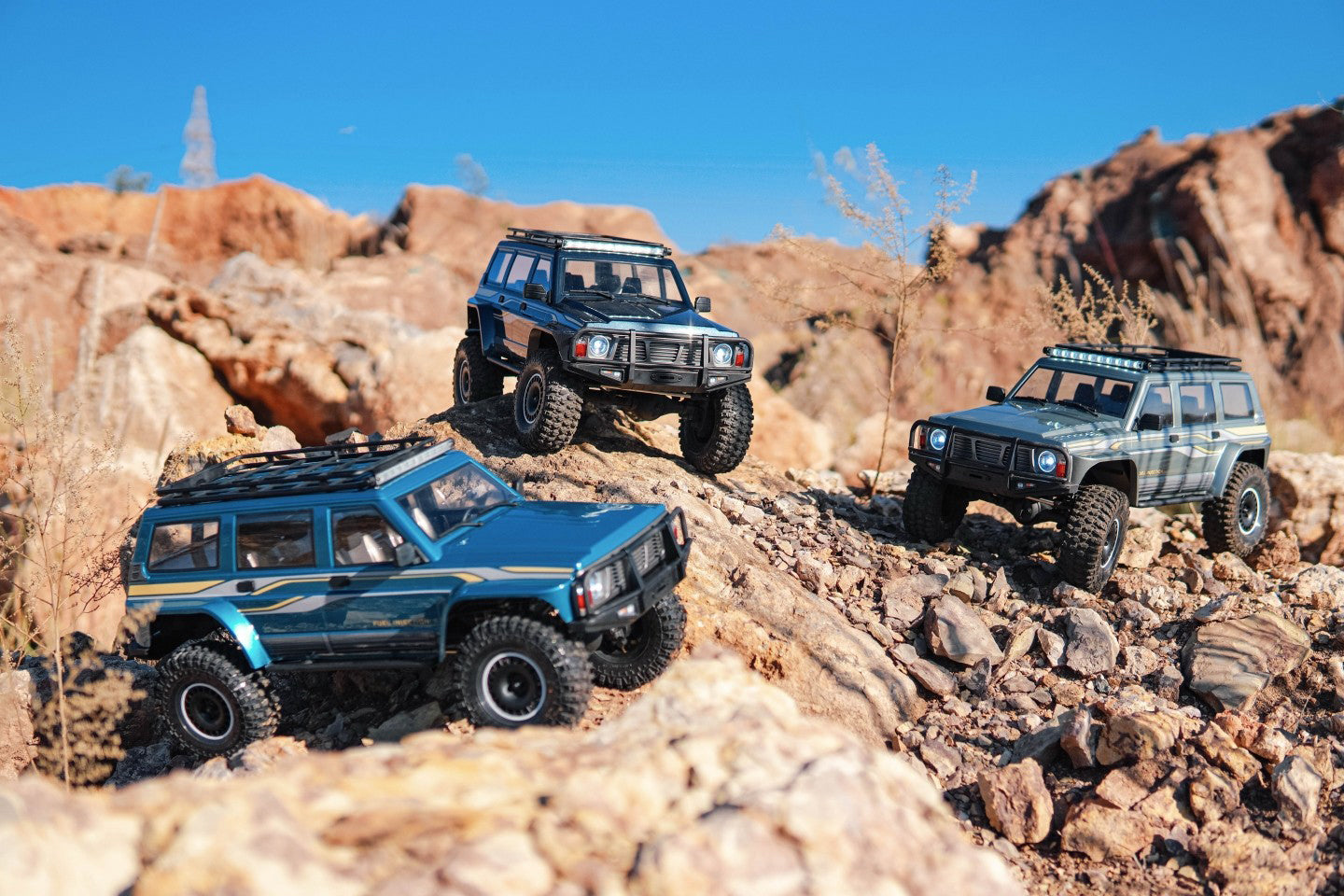 【新製品】YIKONG YK4107 1/10 4WD RCクローラー 日産 NISSAN サファリ パトロール 各色