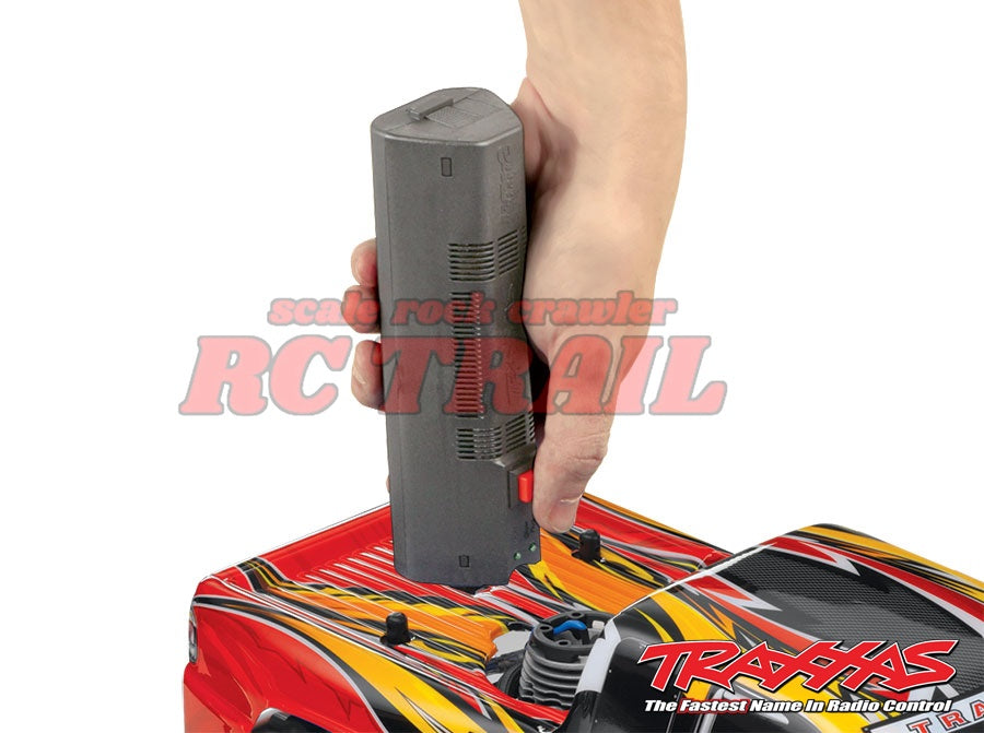 トラクサス T-Maxx クラシック(ブラック) RTR モンスタートラック TQ 2.4GHzラジオ EZスタートバッテリーおよびDC充電器付き  49104-1 - RCTRAIL