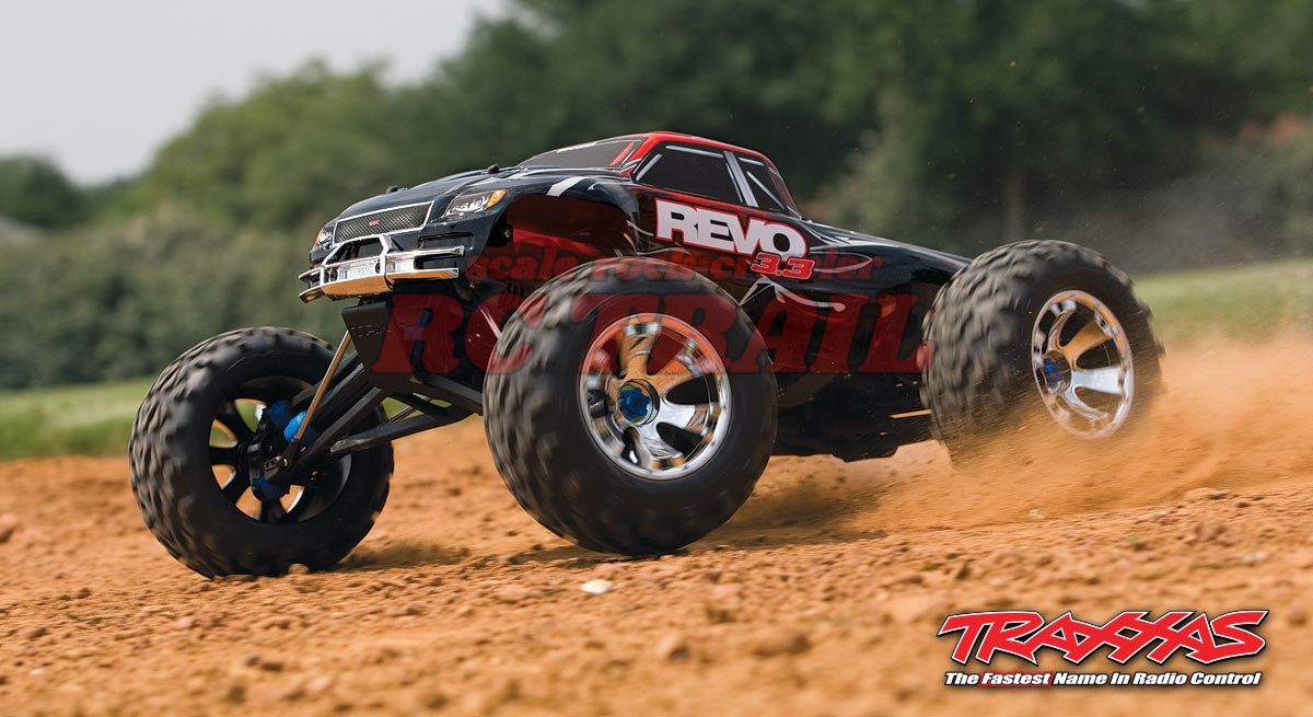 トラクサス Revo 3.3 4WD RTR エンジン モンスタートラック  / TQi(レッド)2.4Ghz プロポ、TSM、バッテリー&充電器、スターター付属 53097-3 - RCTRAIL