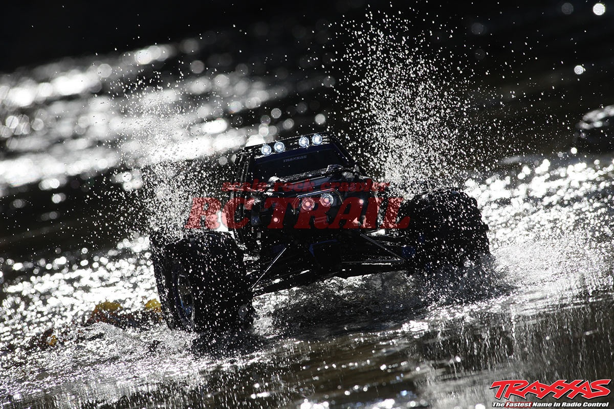 トラクサス サミット パープル RTR 1/8 モンスタートラック TRA56076-4 - RCTRAIL