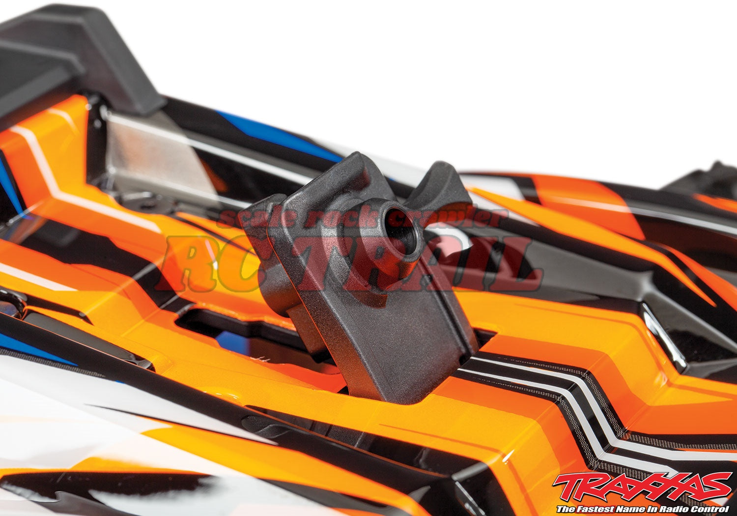 トラクサス ラストラー 4X4 VXL オレンジブルー 67076-4 - RCTRAIL