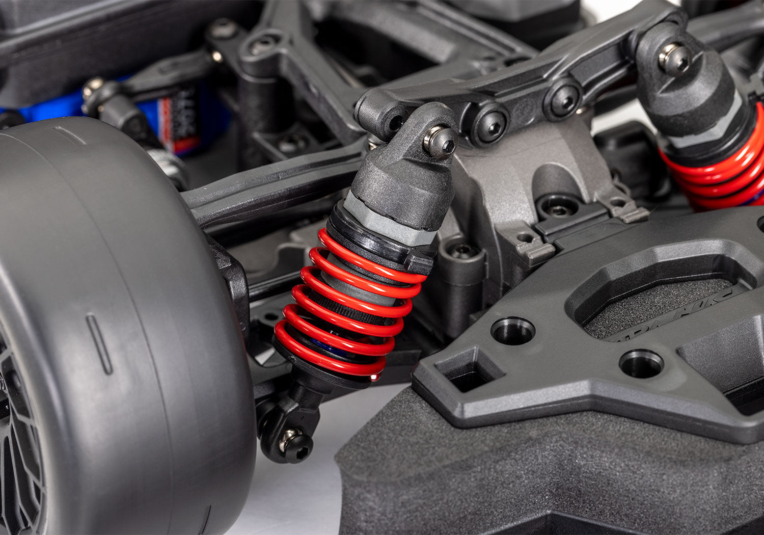 発売予定! トラクサス 4-TEC 3.0 トヨタGRスープラGT4 RTR 93064-4 - RCTRAIL