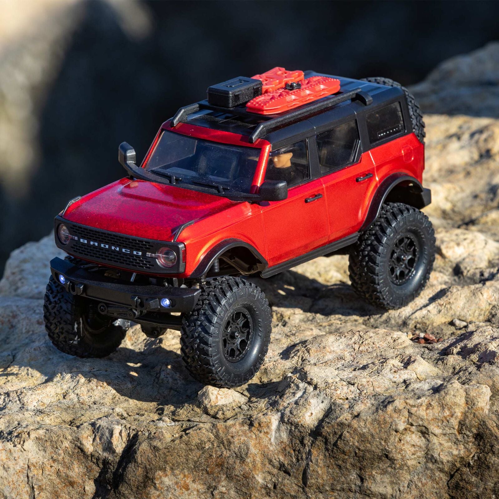 アキシャル 1/24 SCX24 2021 フォード ブロンコ 4WD トラック RTR レッド - RCTRAIL