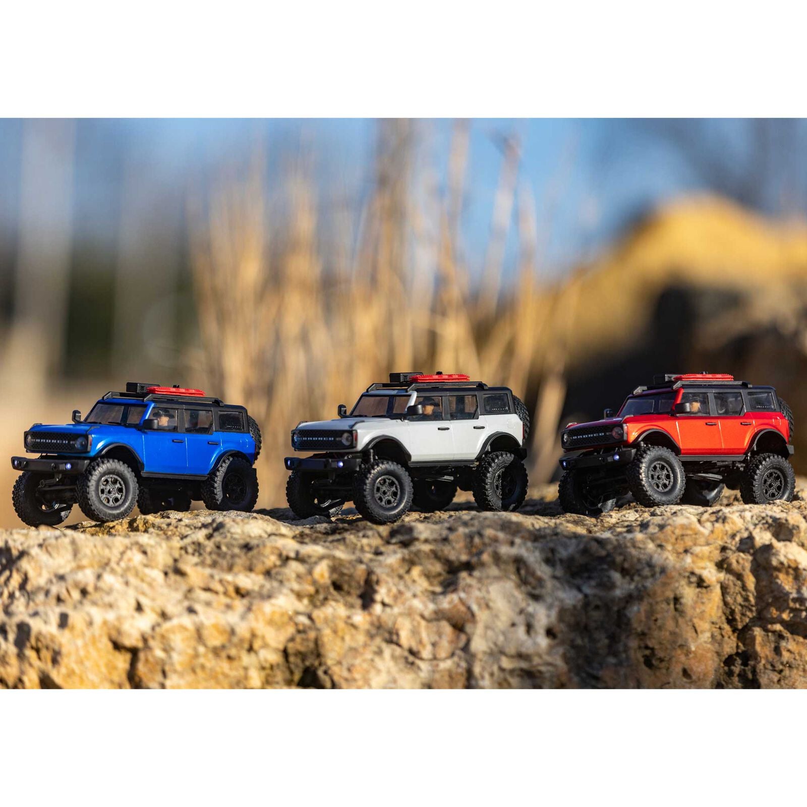アキシャル 1/24 SCX24 2021 フォード ブロンコ 4WD トラック RTR レッド - RCTRAIL