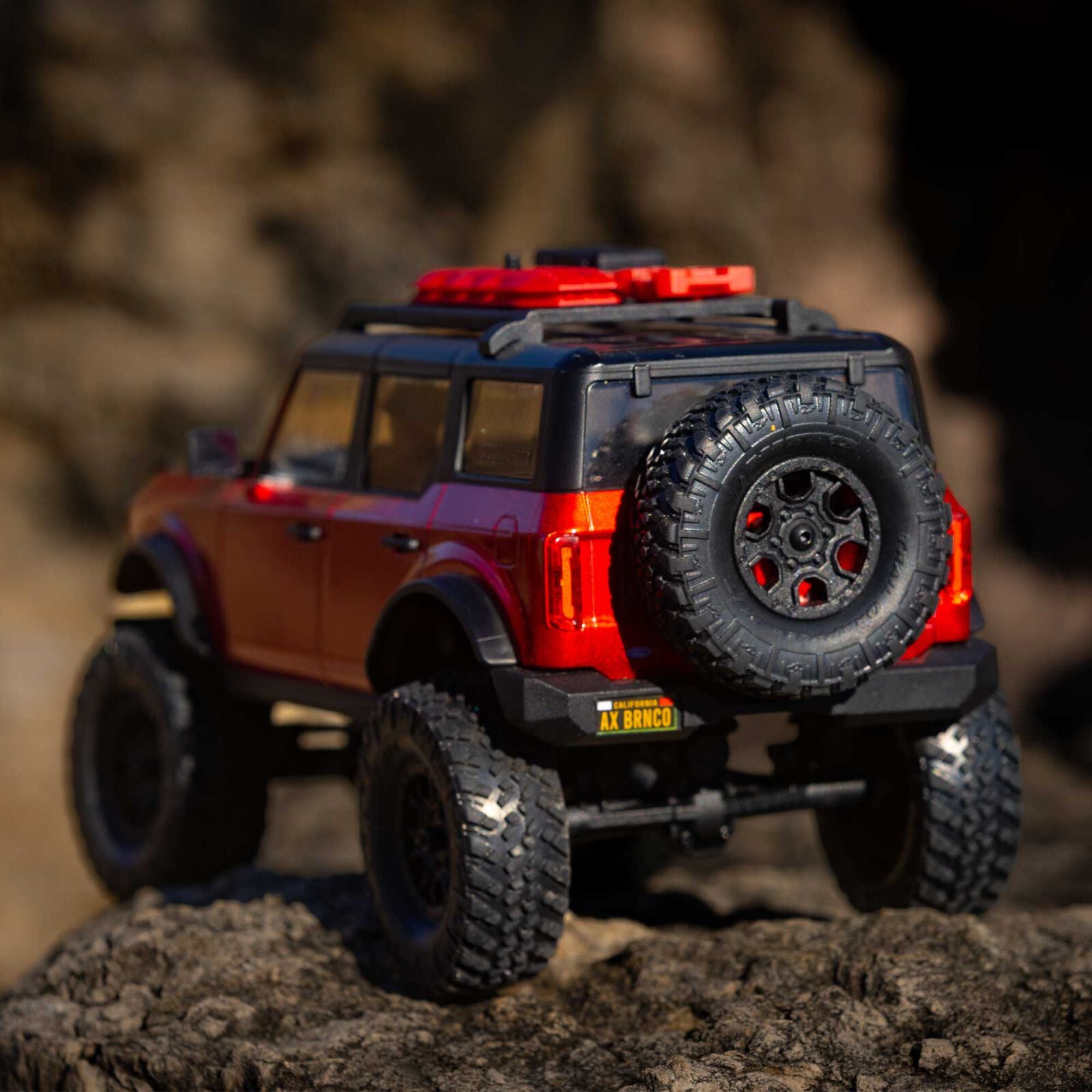 アキシャル 1/24 SCX24 2021 フォード ブロンコ 4WD トラック RTR レッド - RCTRAIL