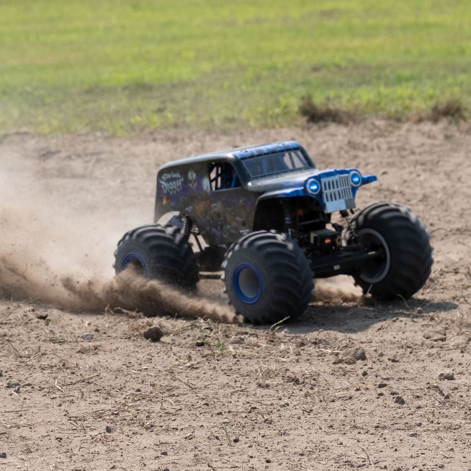 Losi LMT Son-uva Digger RTR - RCTRAIL