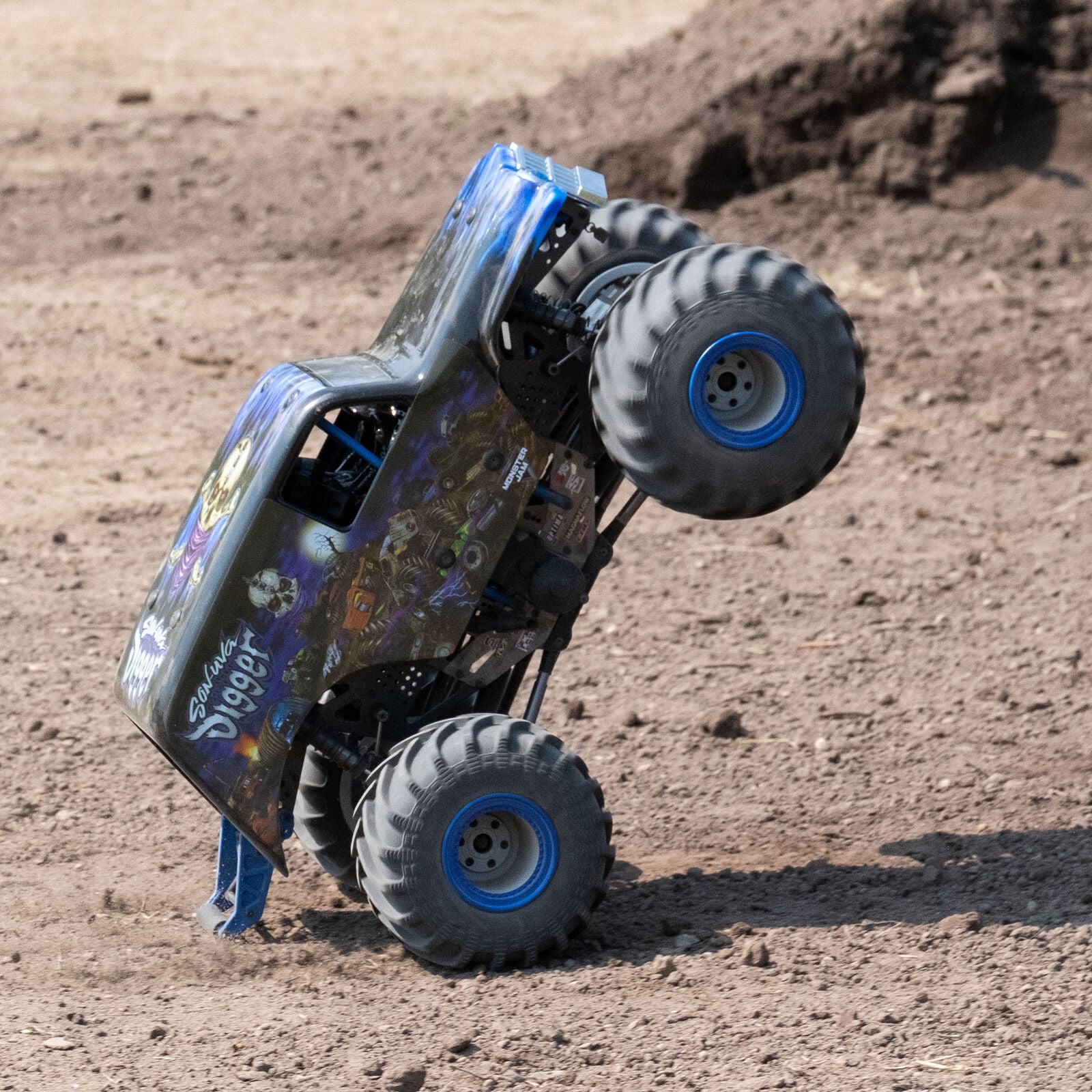 Losi LMT Son-uva Digger RTR - RCTRAIL