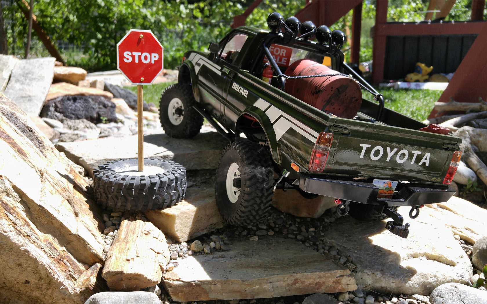 RC4WD マッドスラッシャー1.55 "スケールタイヤ 2本 Z-T0100 - RCTRAIL