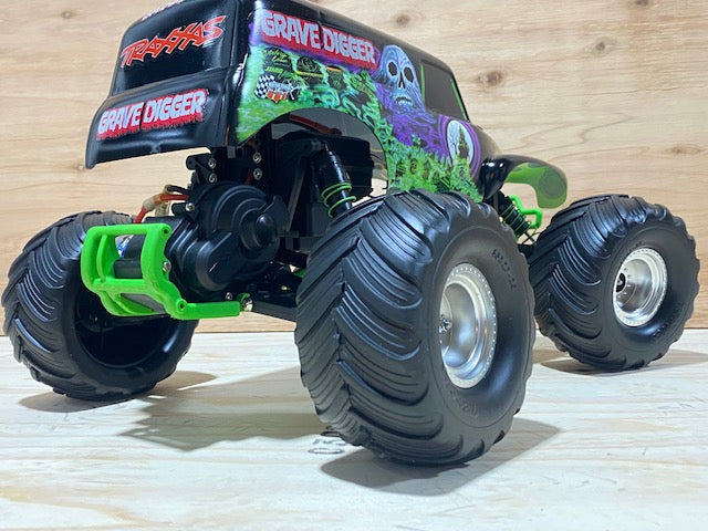 【お客様注文品】トラクサス グレイブディガー 1/10モンスタートラック - RCTRAIL