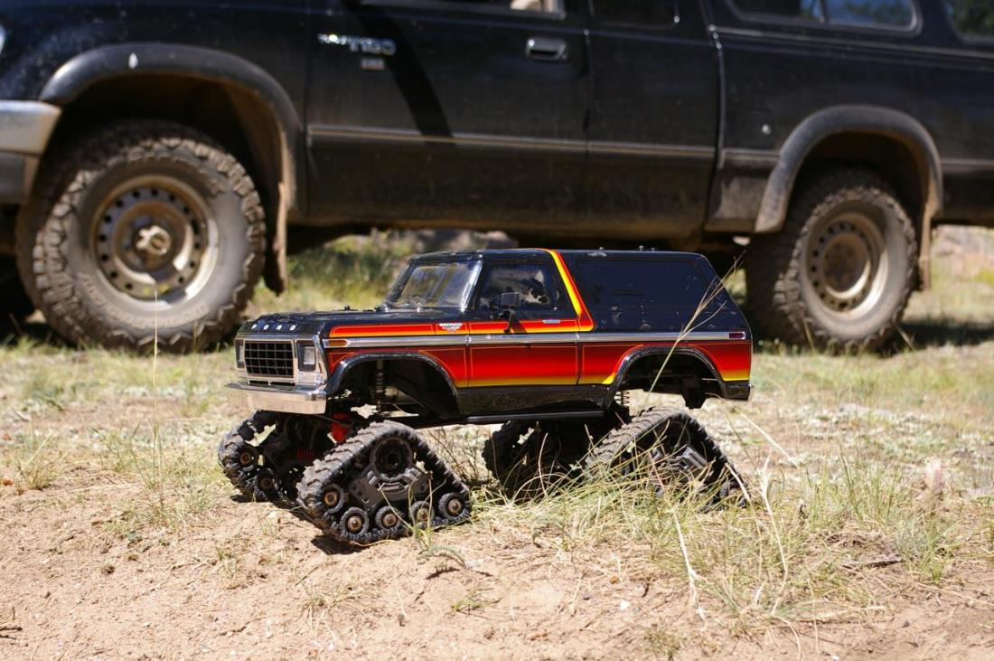 トラクサス TRX-4 トラクサスキャタピラユニット 完成セット All-Terrain Track Set(4個) traxxas 8880 - RCTRAIL