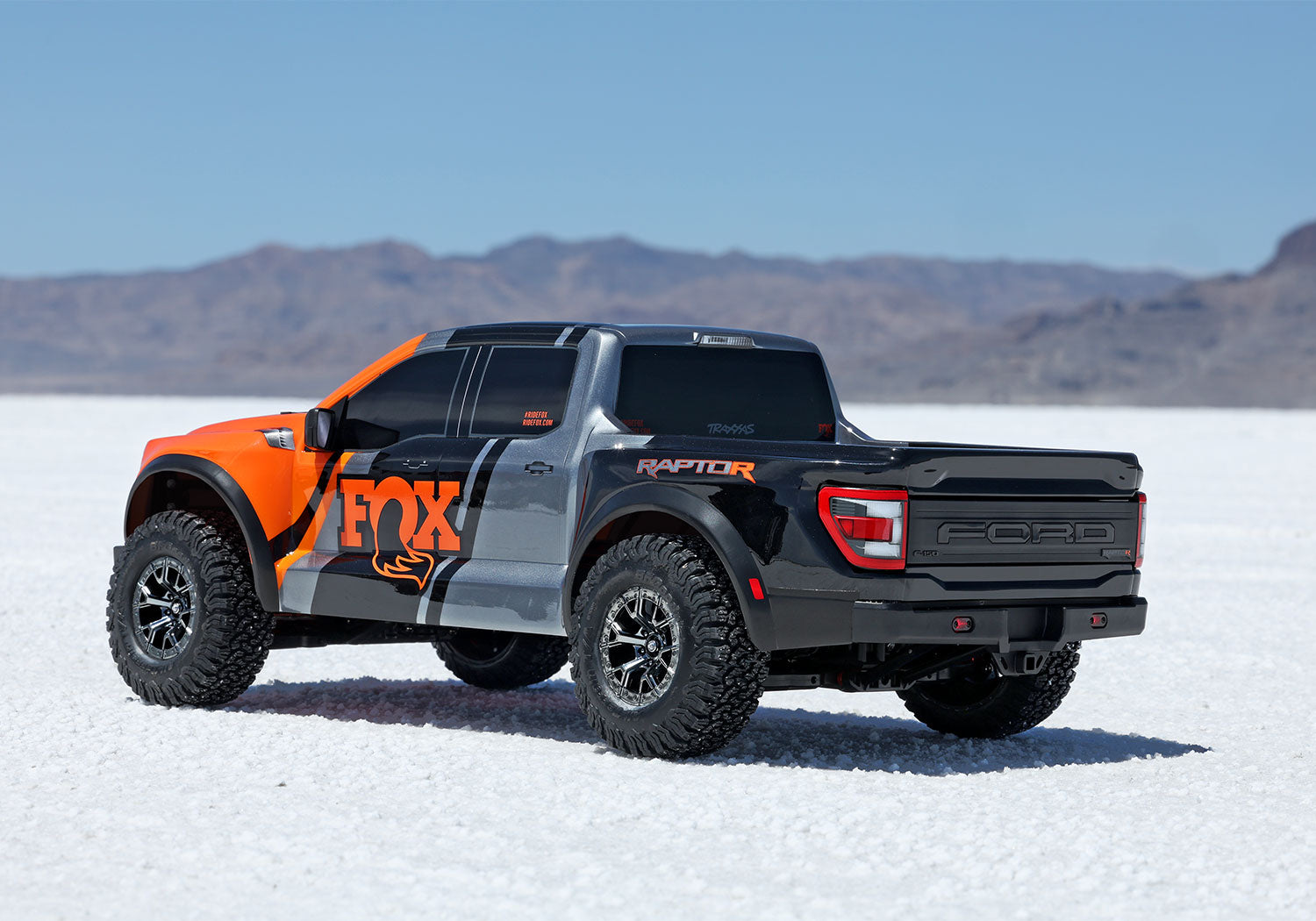 【8月下旬～9月上旬入荷予定】トラクサス　フォード ラプター R FOX 4X4 アルティメット 101177-4各色