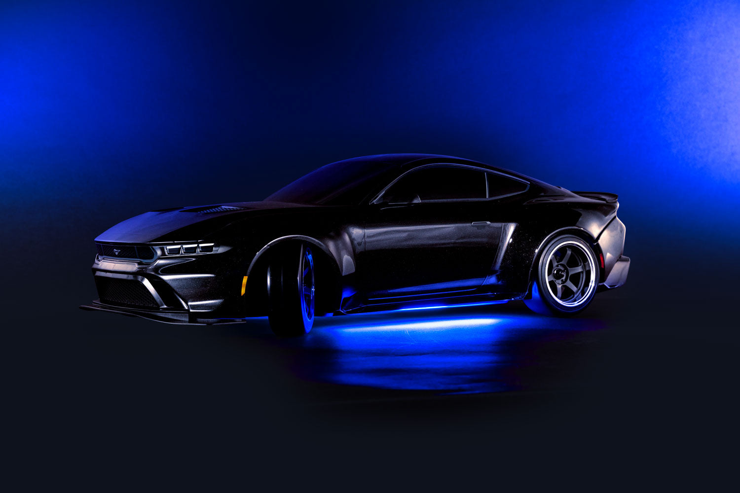 トラクサス　4-Tec アンダーボディ LED ライトキット　各色　10590