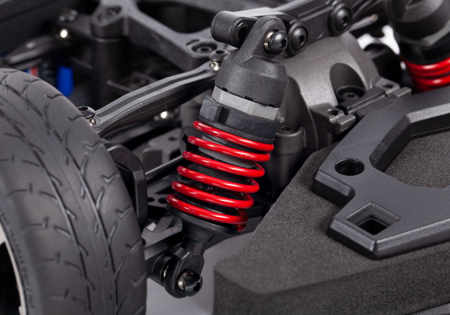 トラクサス 1/10 シボレー CORVTTE レッド RTR 塗装済み完成品