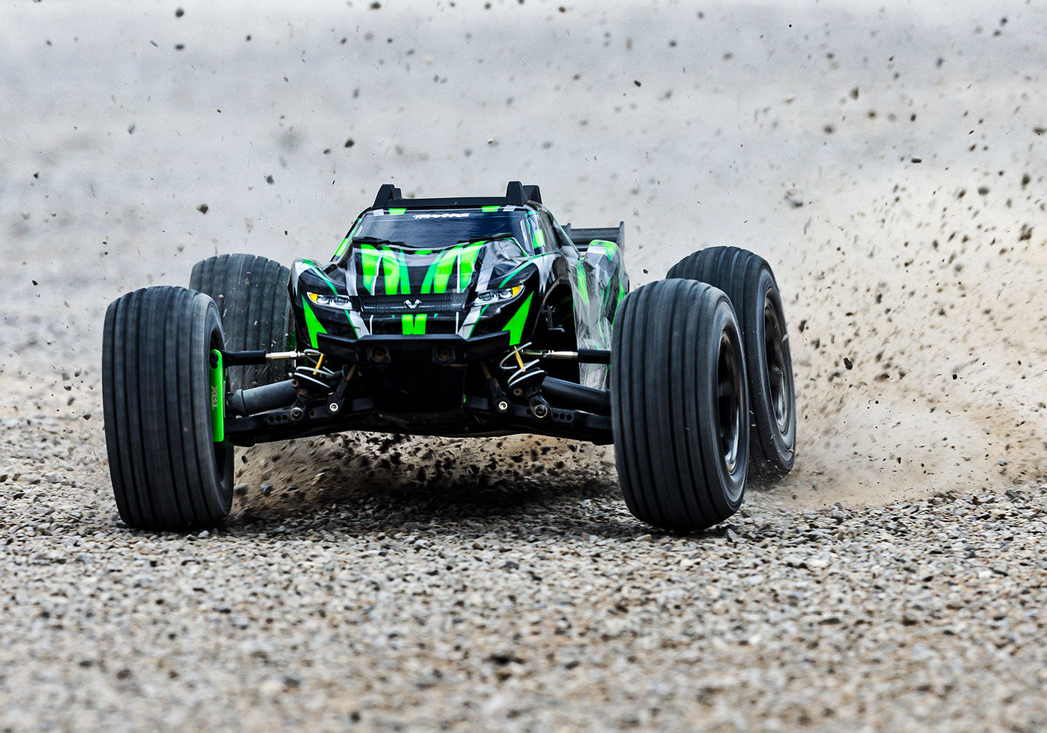 トラクサス ラストラー4X4アルティメット 67097-4