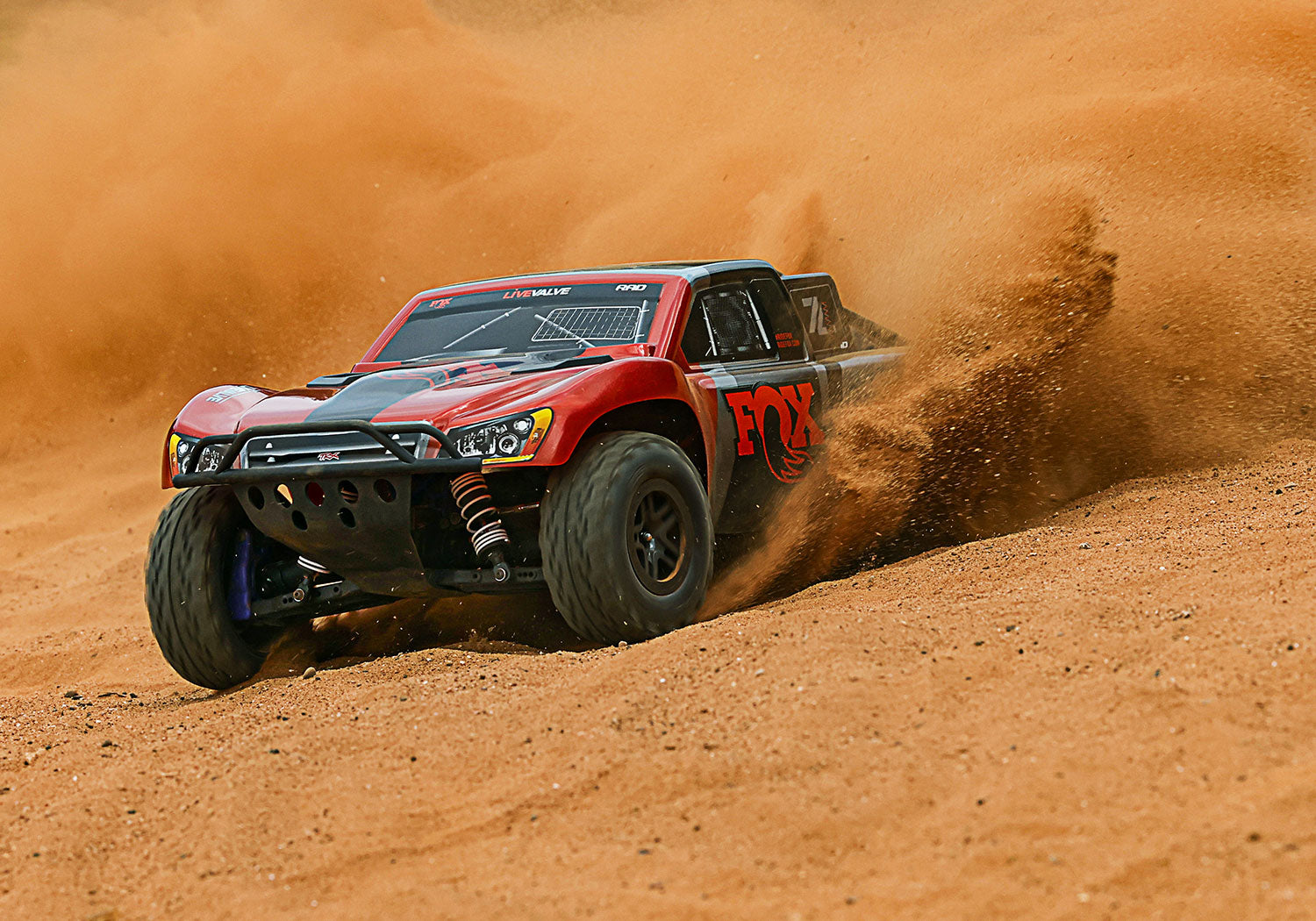 トラクサス スラッシュ 4x4 BL-2s ブラシレスモーター仕様 RTR