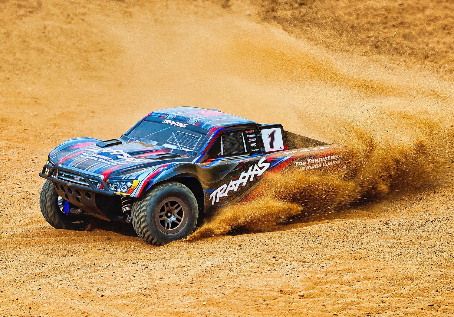 トラクサス スラッシュ Traxxas Slash 4✕4 1/10 ボディ トラクサス スラッシュ 4x4 BL-2s ブラシレスモーター仕様 RTR
