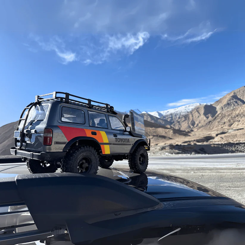 FMS 1:10 FCX10 LC80 トヨタ ランドクルーザー 80 RS FMS 1:10 FCX10 LC80 トヨタ ランドクルーザー 80 RS