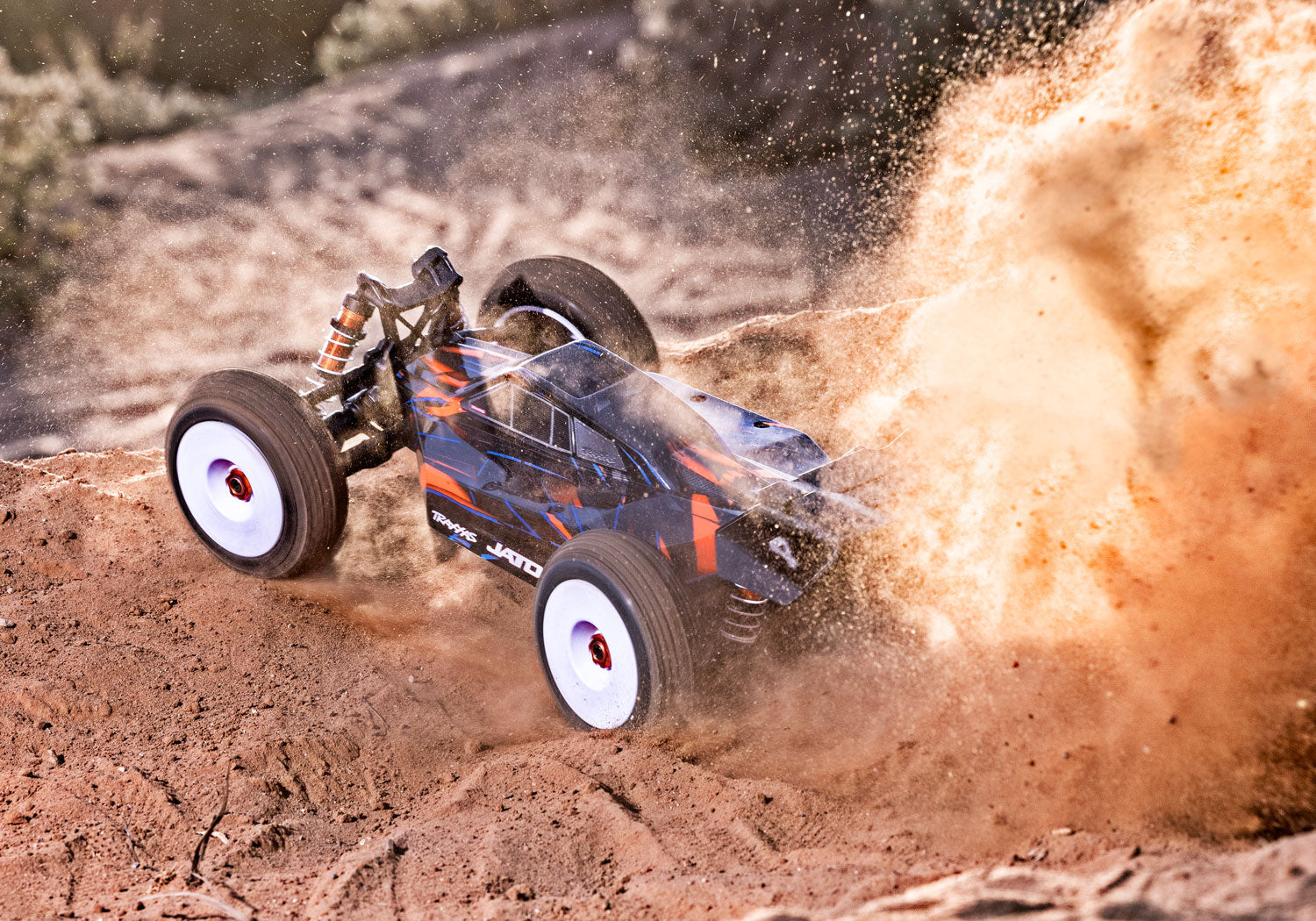 トラクサス 1/10 JATO  4X4 VXL 　4sブラシレスモーター　オフロード バギー　90386-4