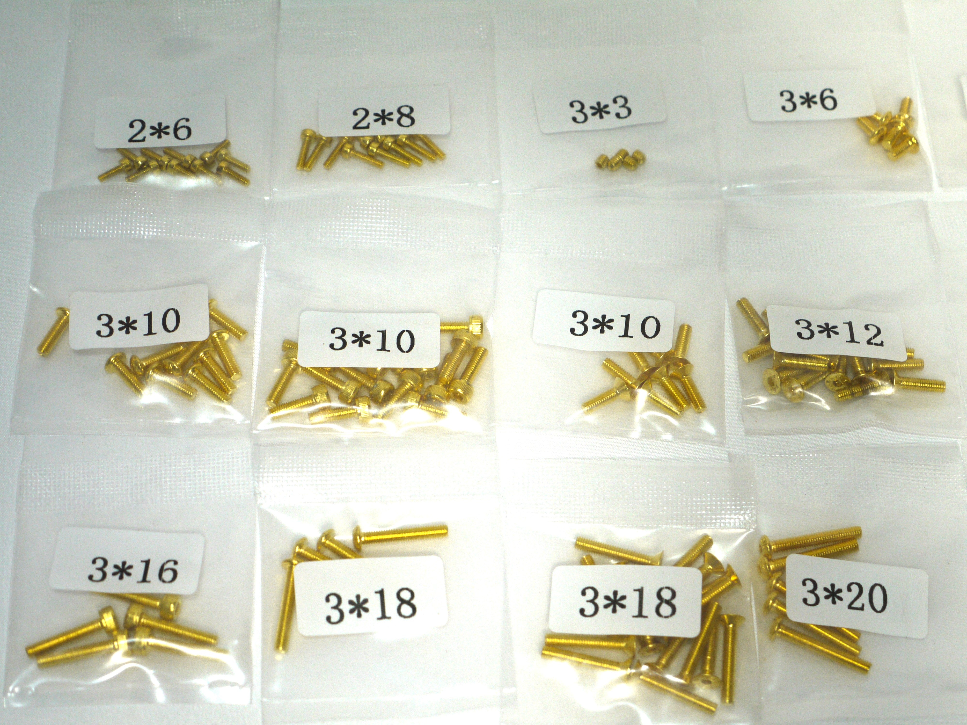 Yeah Racing AXIAL SCX10Ⅱ用 12.9 ゴールドスチールスクリューセット AXSC-012