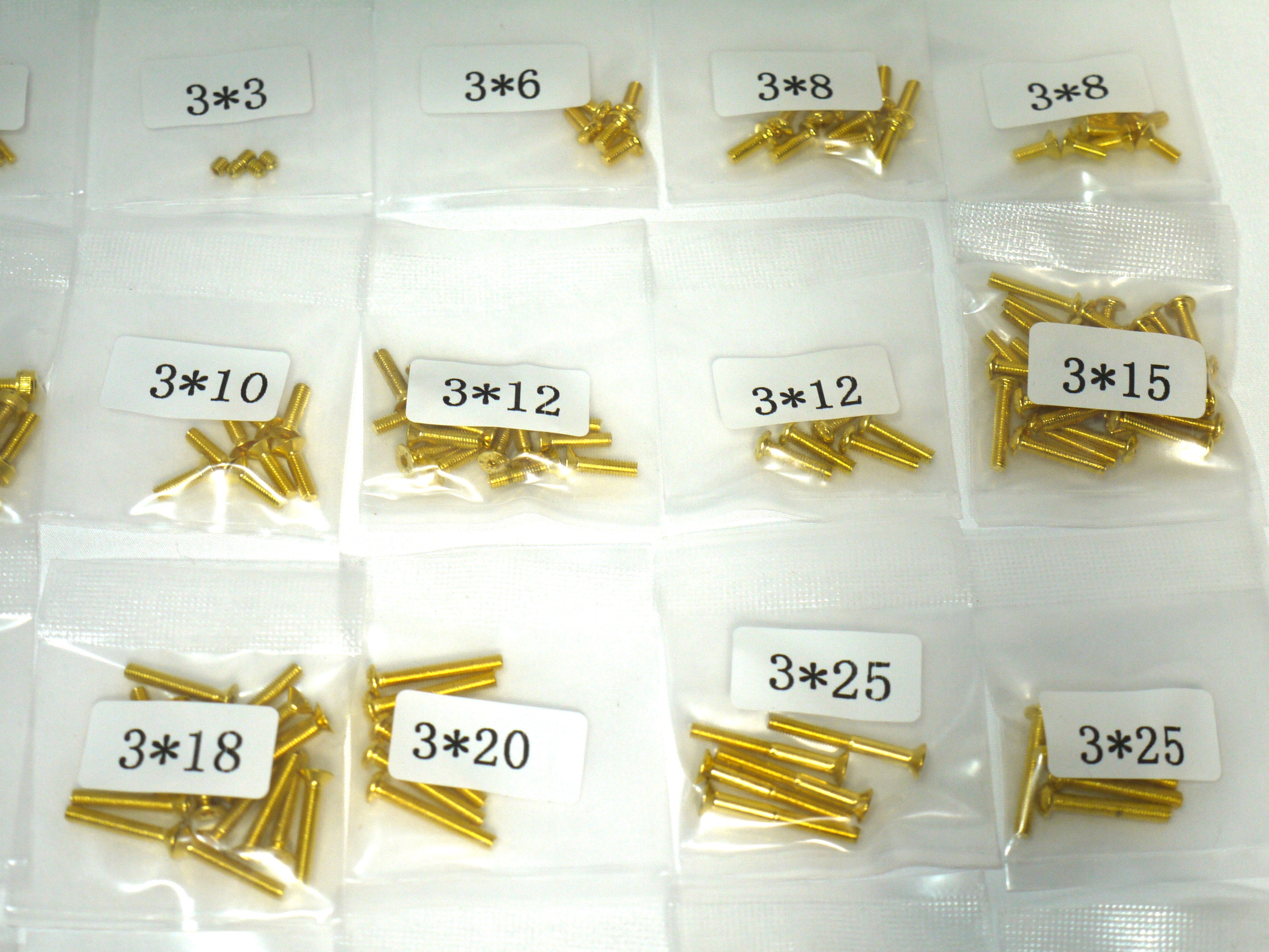 Yeah Racing AXIAL SCX10Ⅱ用 12.9 ゴールドスチールスクリューセット AXSC-012