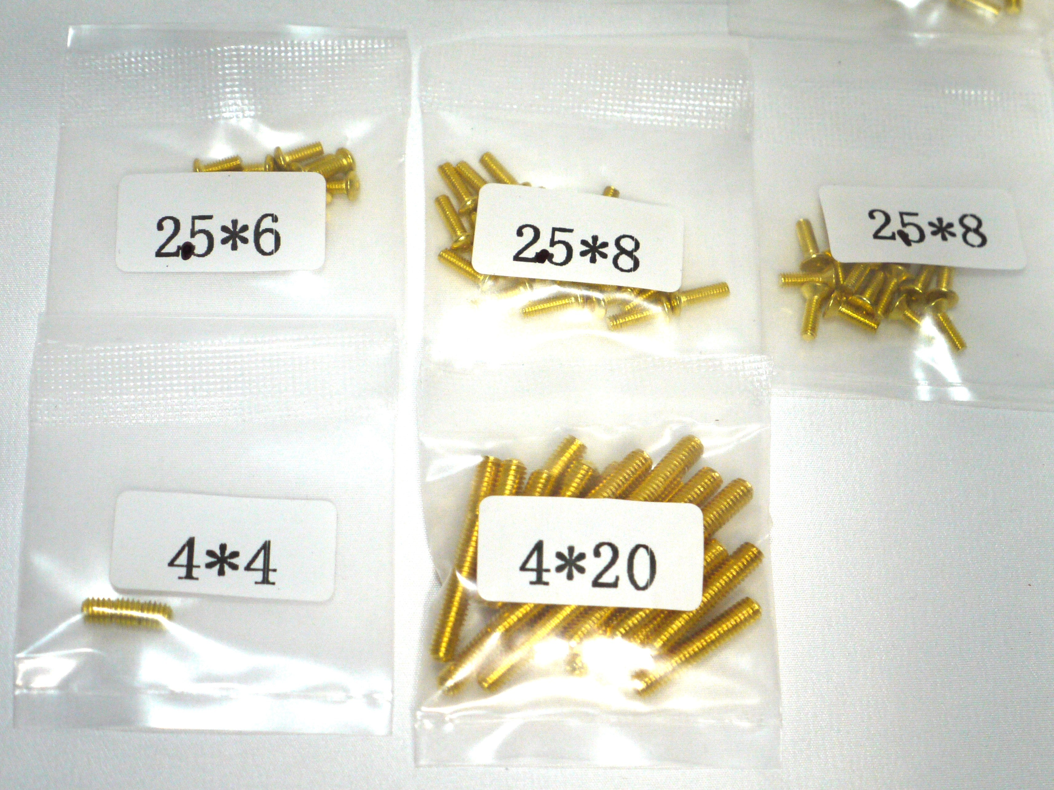 Yeah Racing AXIAL SCX10Ⅱ用 12.9 ゴールドスチールスクリューセット AXSC-012