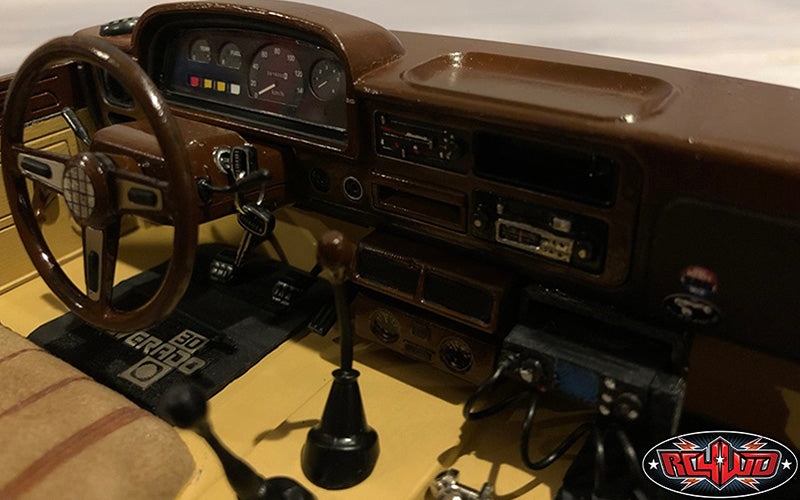 RC4WD 1982年式トヨタ ピックアップ/モハベII用 メタルディテール付きコンプリートインテリア Z-B0173